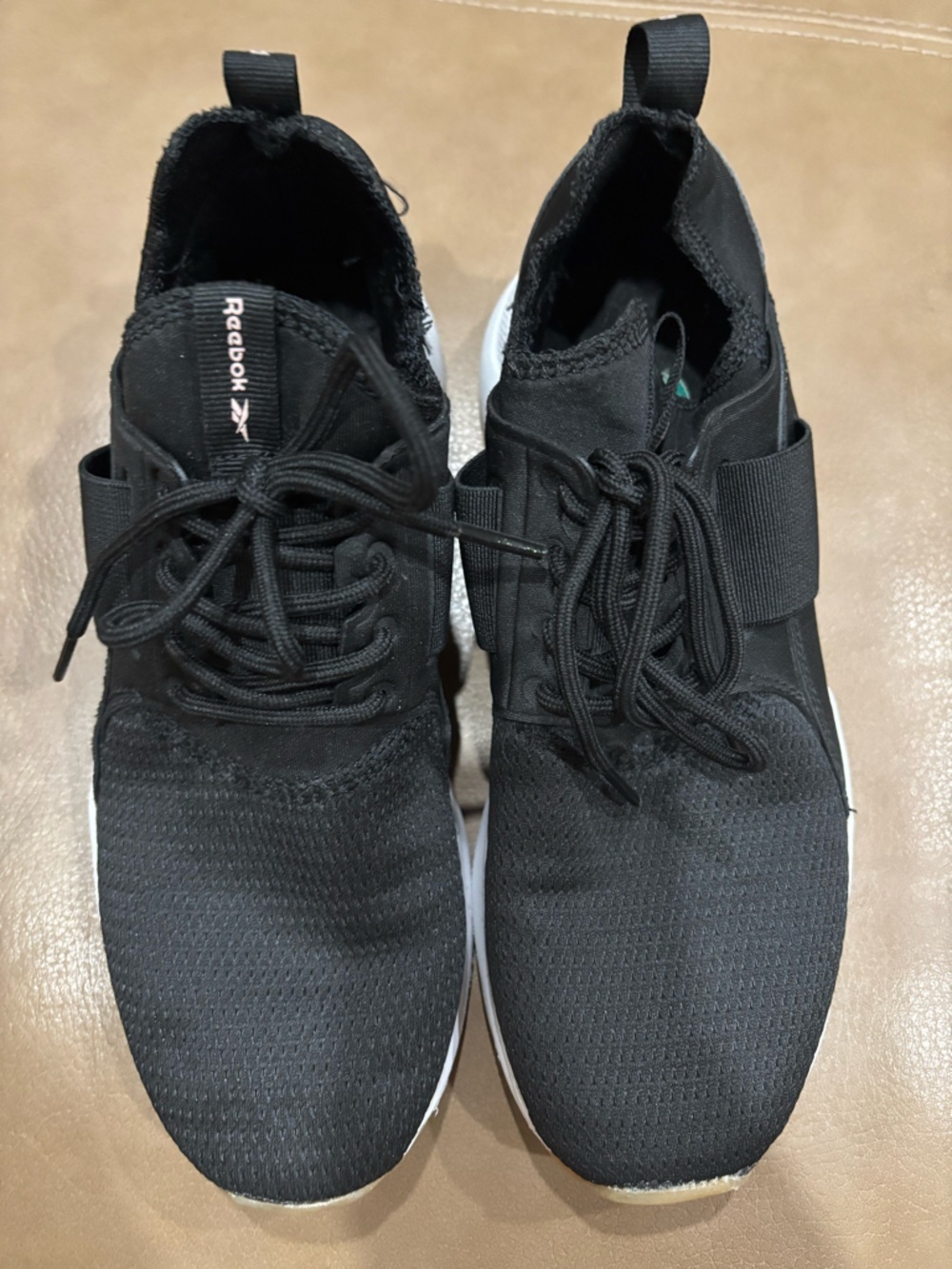 Reebok Black Knit Women's Athletic running Sneakers - Picture 3 of 8